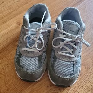 Boys grey tennis